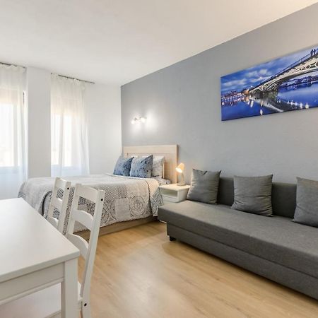 סביליה Apartament Hispalis Triana מראה חיצוני תמונה