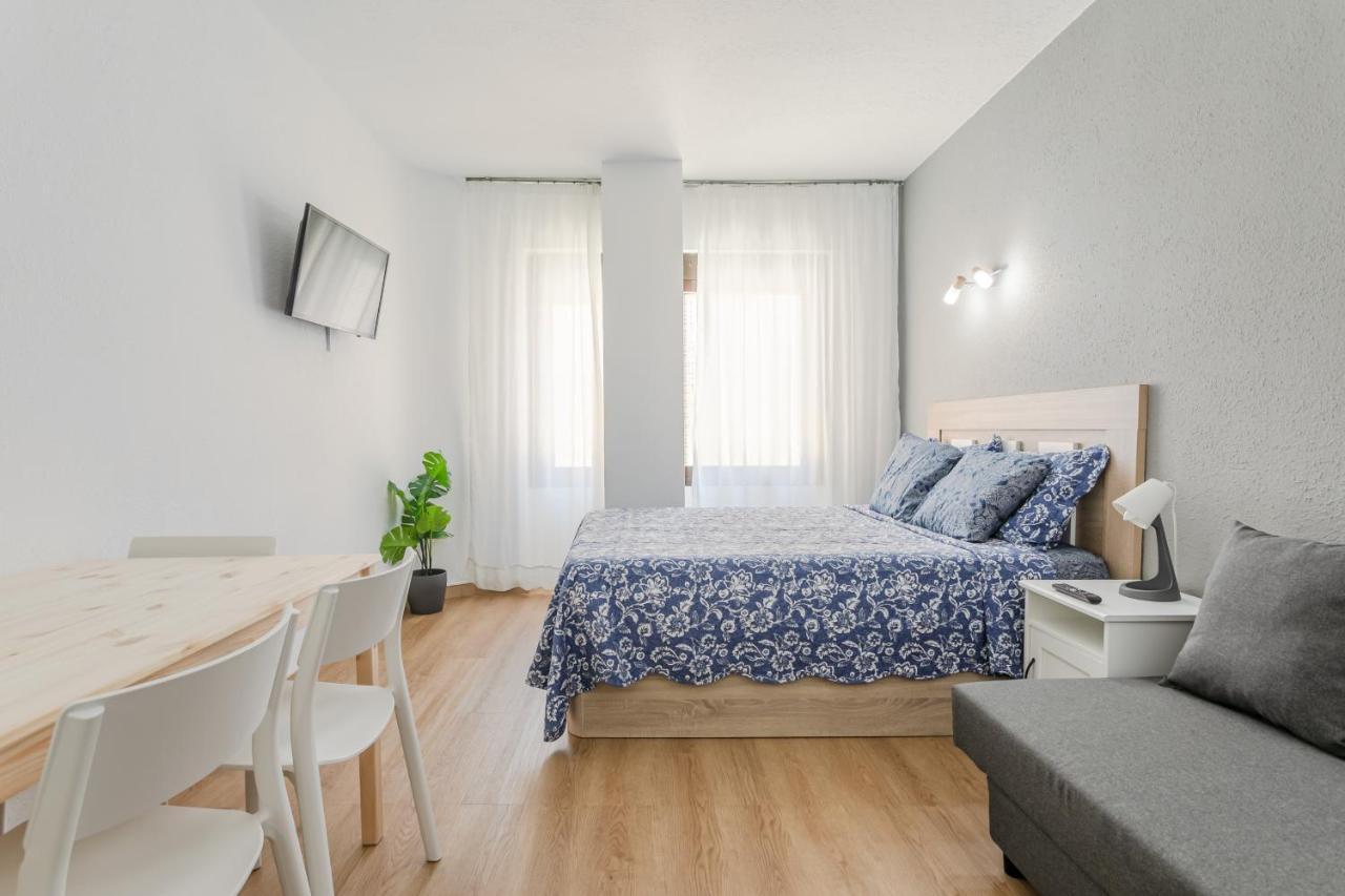 סביליה Apartament Hispalis Triana מראה חיצוני תמונה
